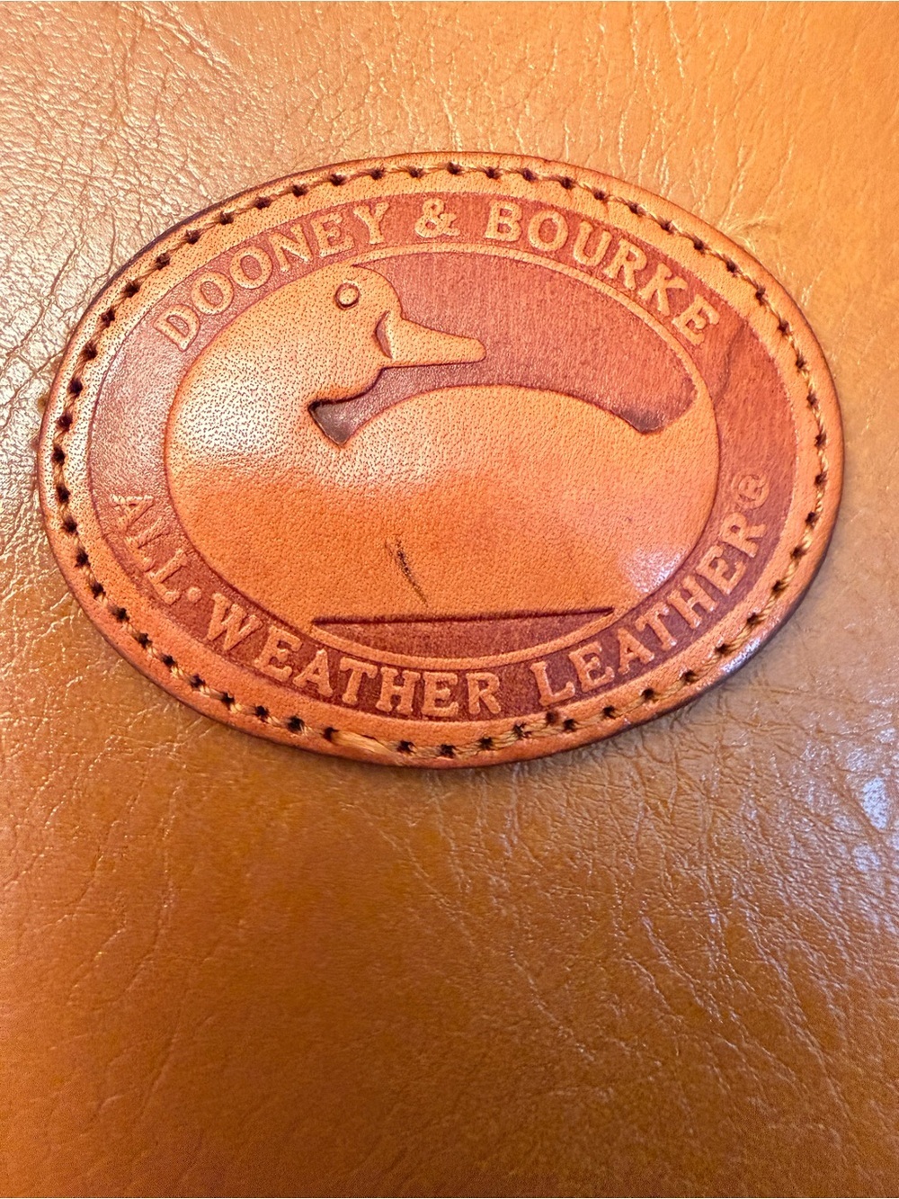 Vintage Dooney & Bourke Tan Leather Crossbody Saddle Bag with Gold Hardware - Picture 7 of 8